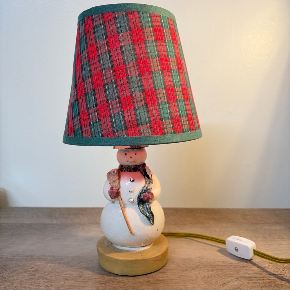 Plaid Snowman Holiday Lamp